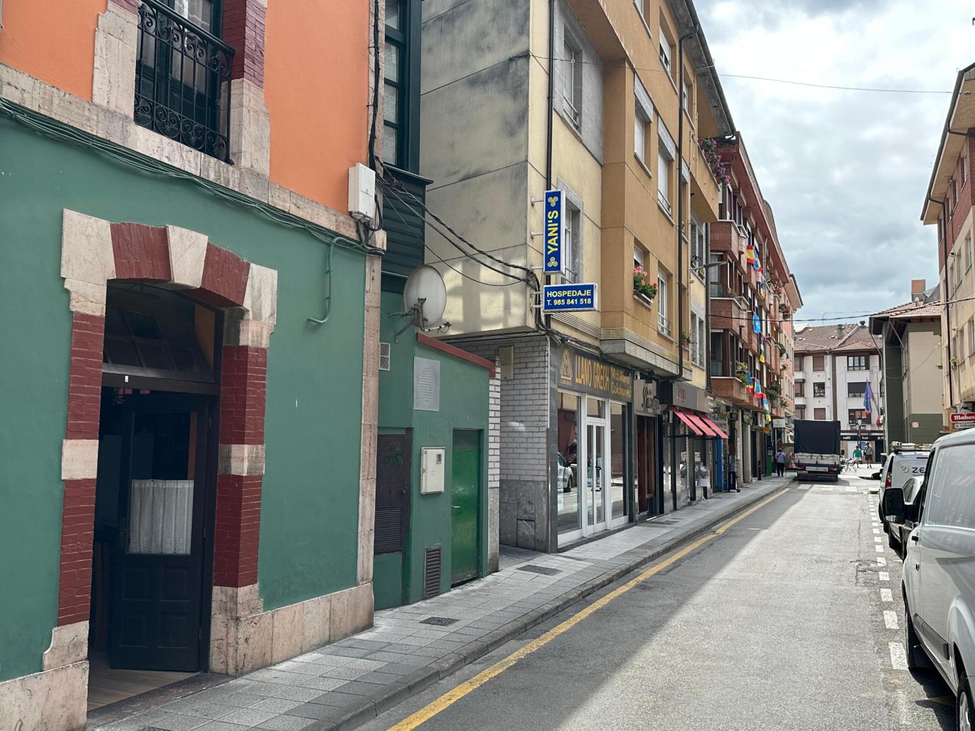 Yani'S Hospedaje Pension 1 Estrella Arriondas Bagian luar foto